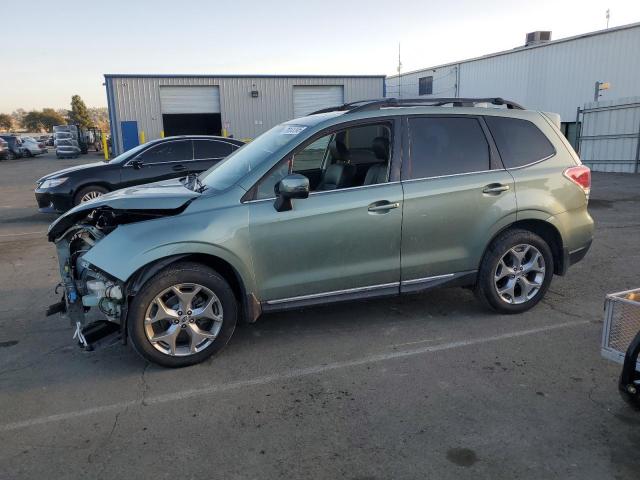  SUBARU FORESTER 2017 Зеленый