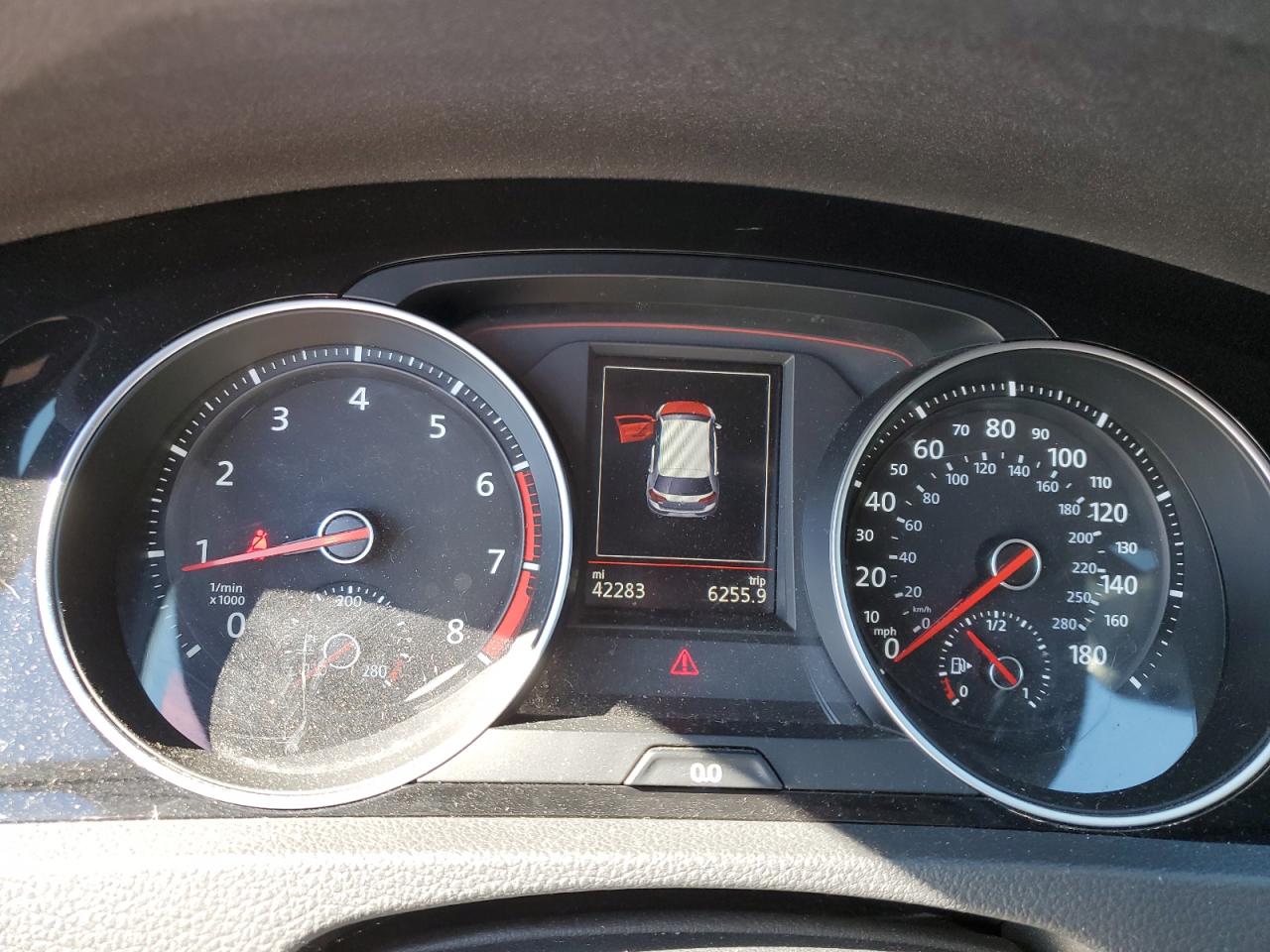 2021 Volkswagen GTI - Image 9