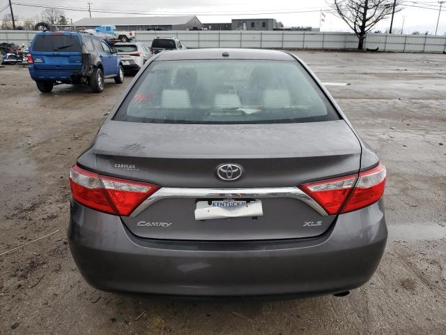  TOYOTA CAMRY 2016 Szary
