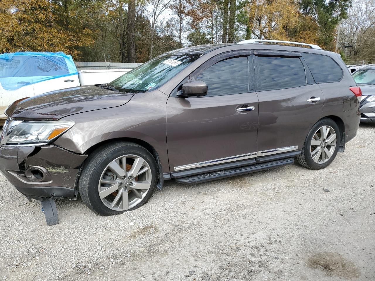 2016 Nissan Pathfinder - Image 1