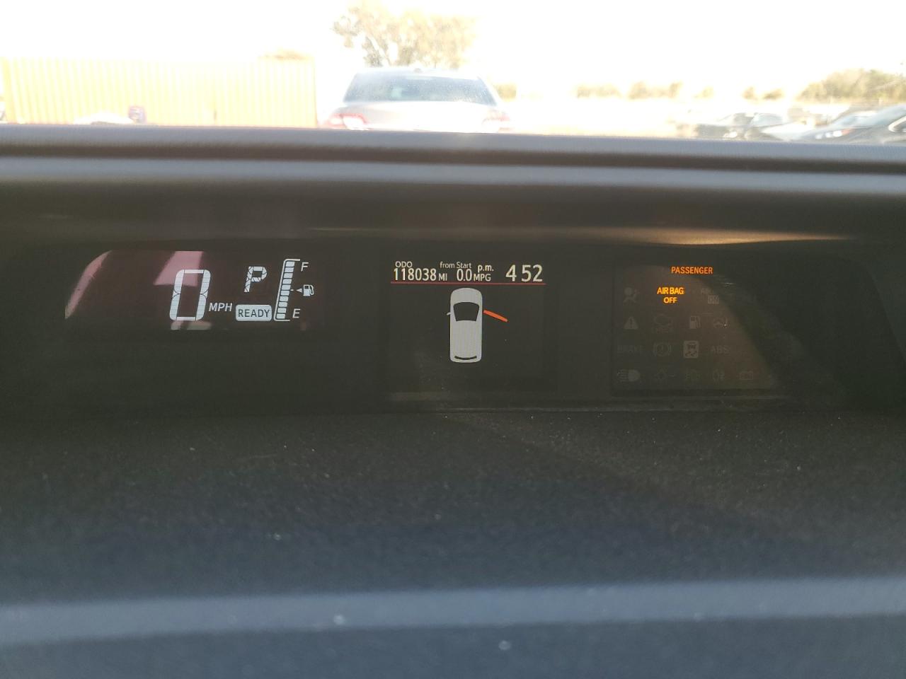 2015 Toyota Prius - Image 9
