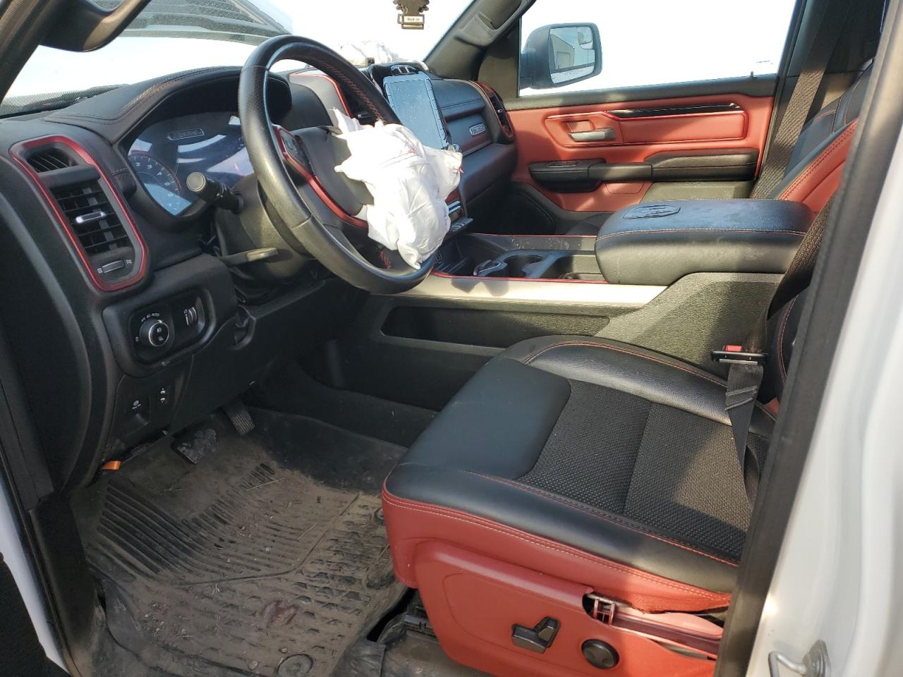 2022 RAM 1500 - Image 7