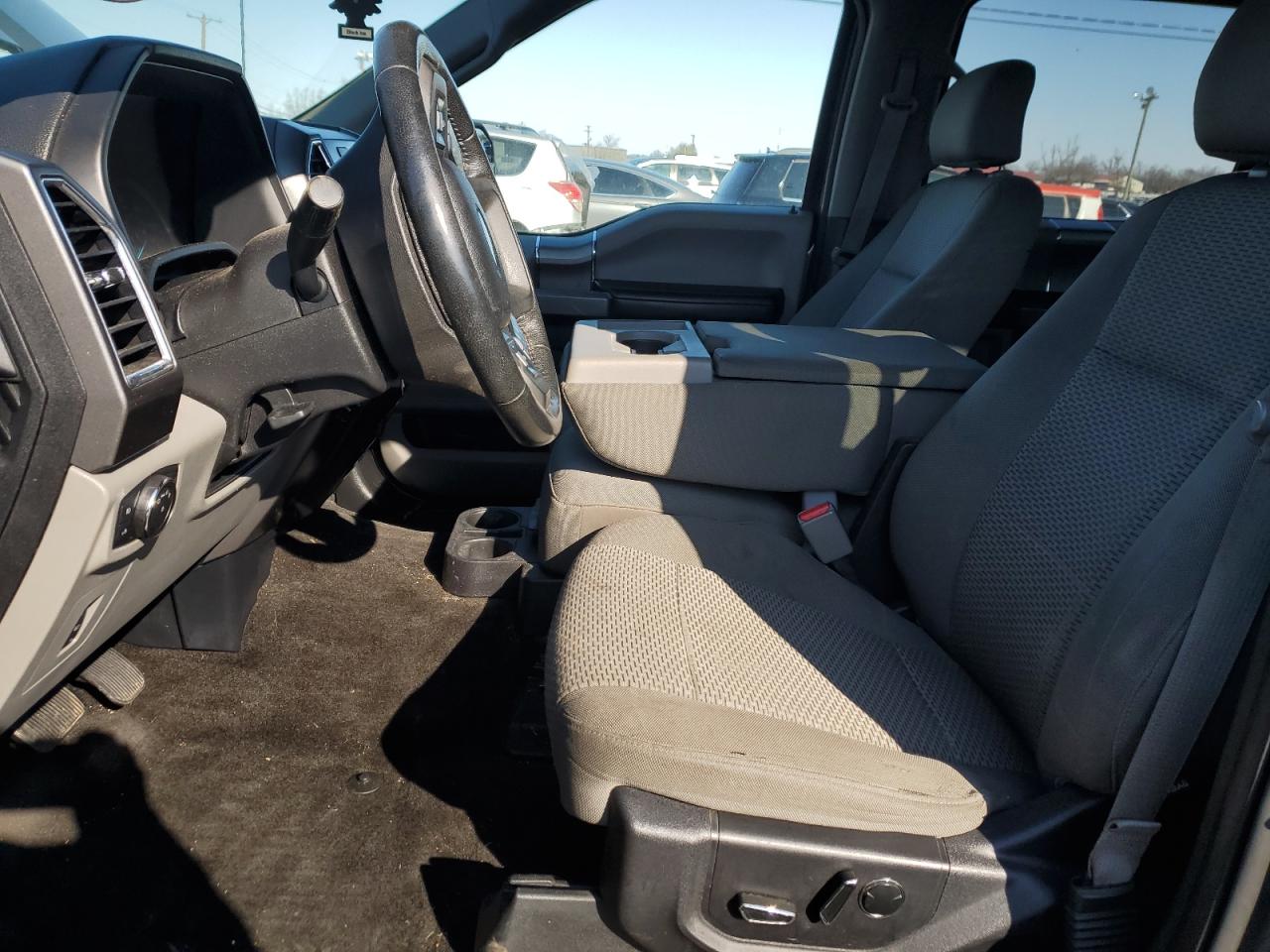 2015 Ford F-150 - Image 7