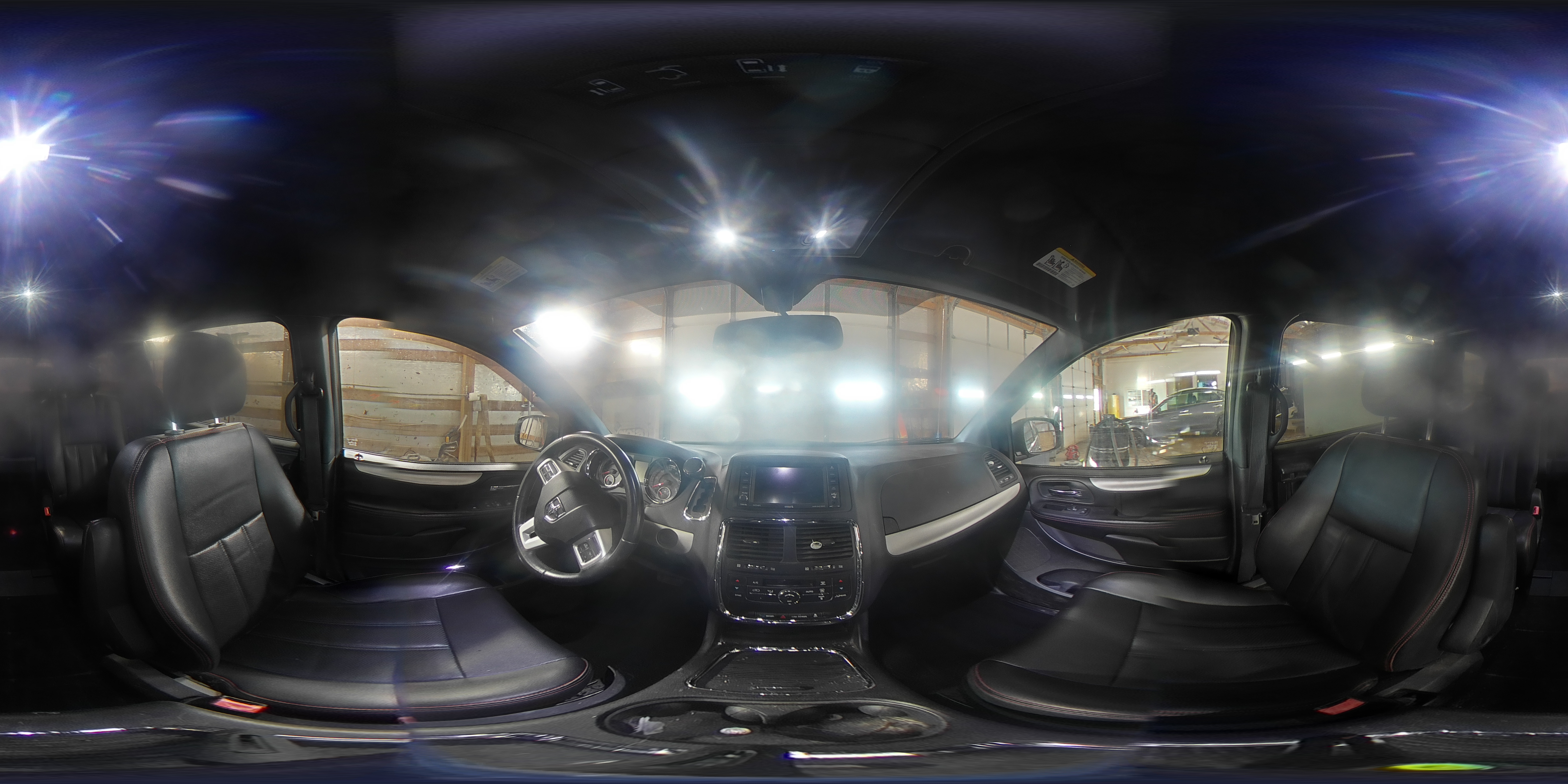 2015 Dodge Caravan - Image 16