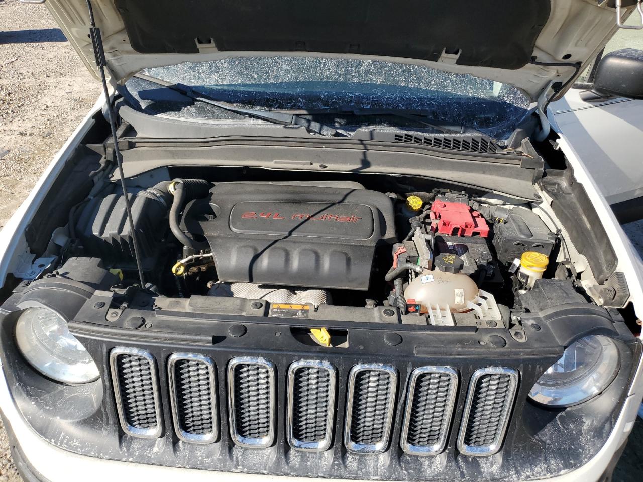 2018 Jeep Renegade - Image 12