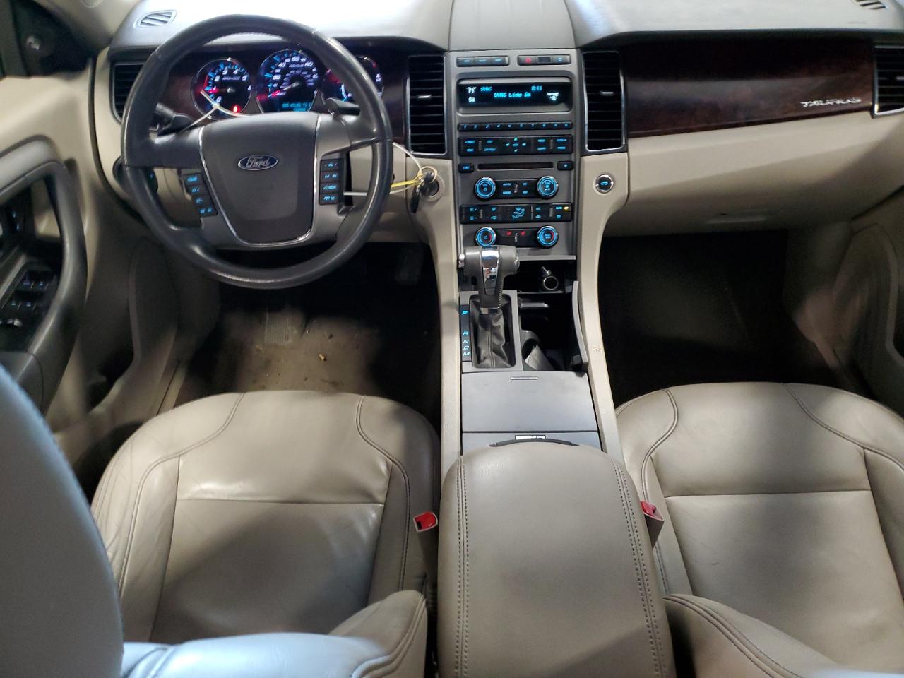 2010 Ford Taurus - Image 8