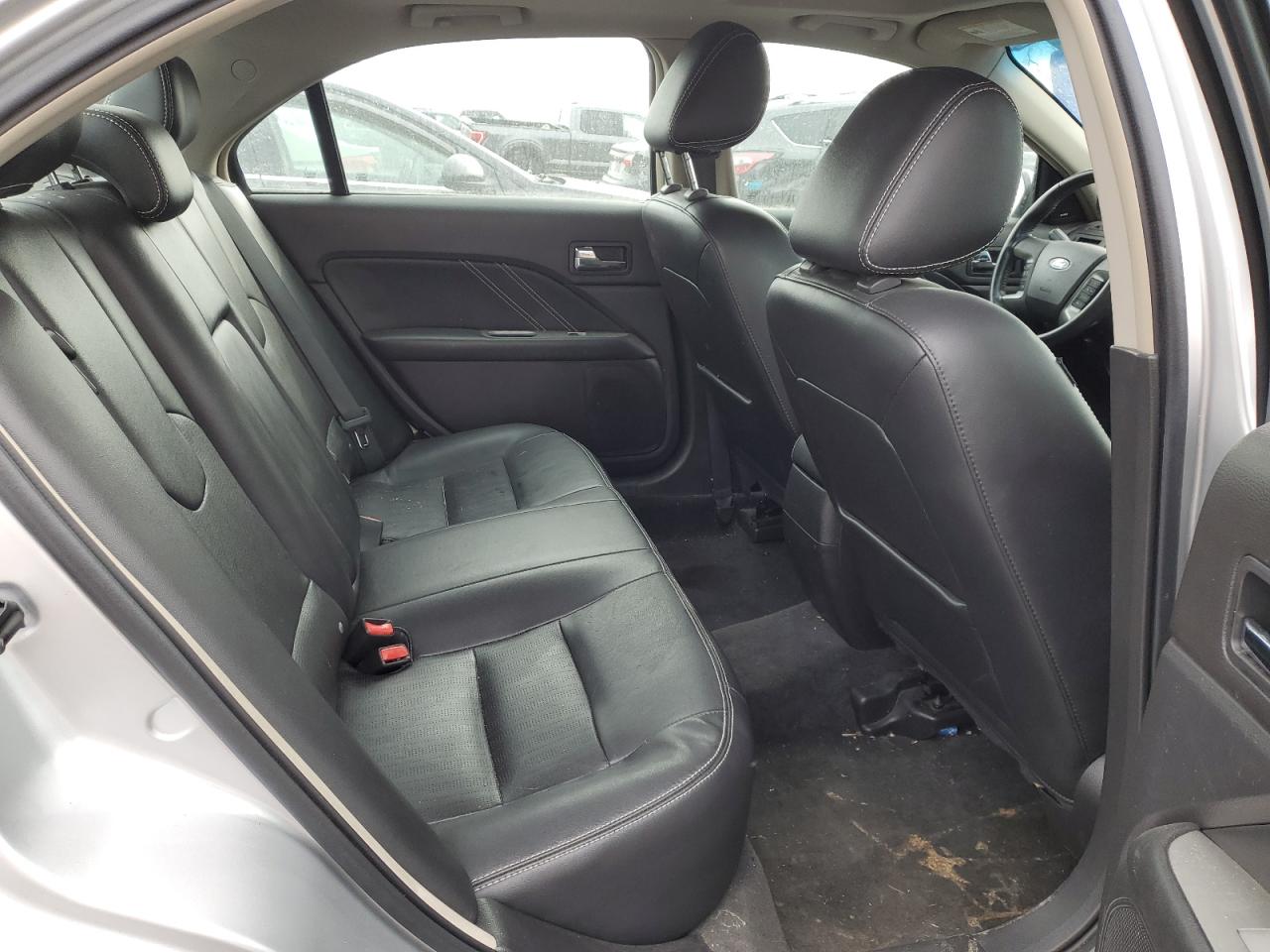 2011 Ford Fusion - Image 10