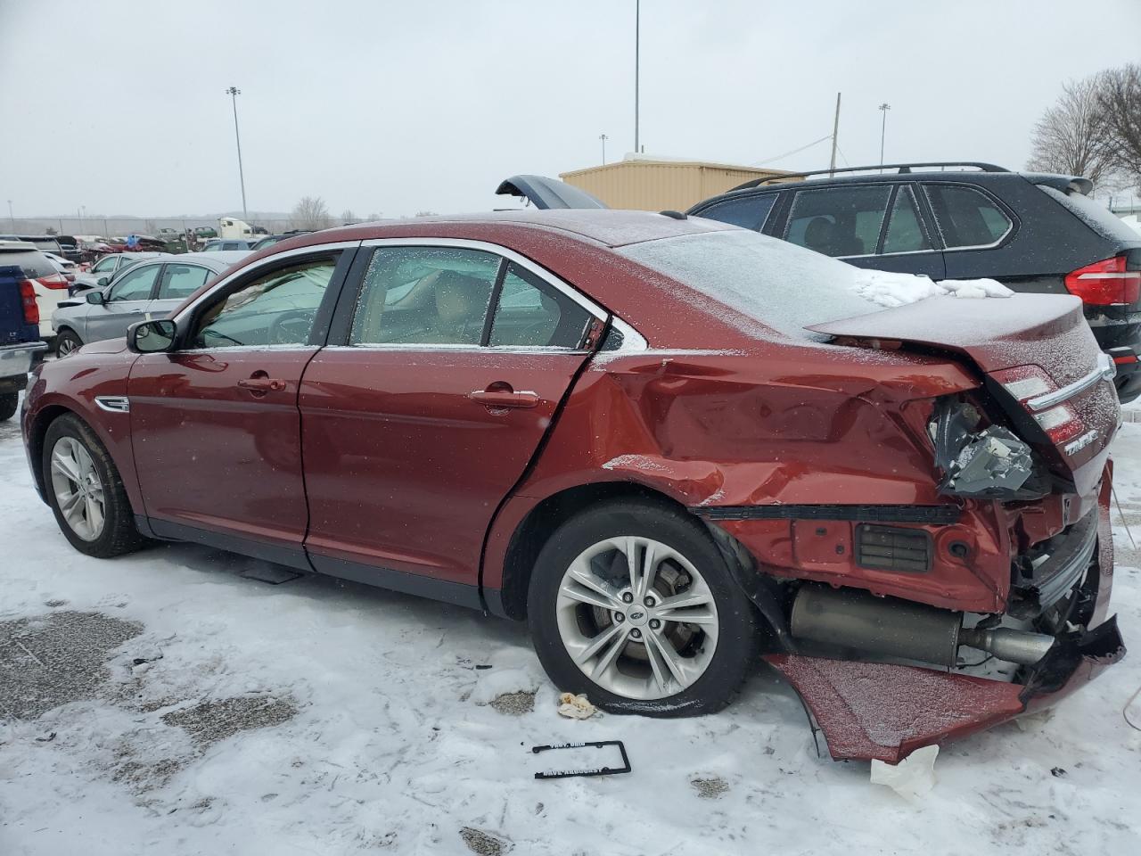 2014 Ford Taurus - Image 2