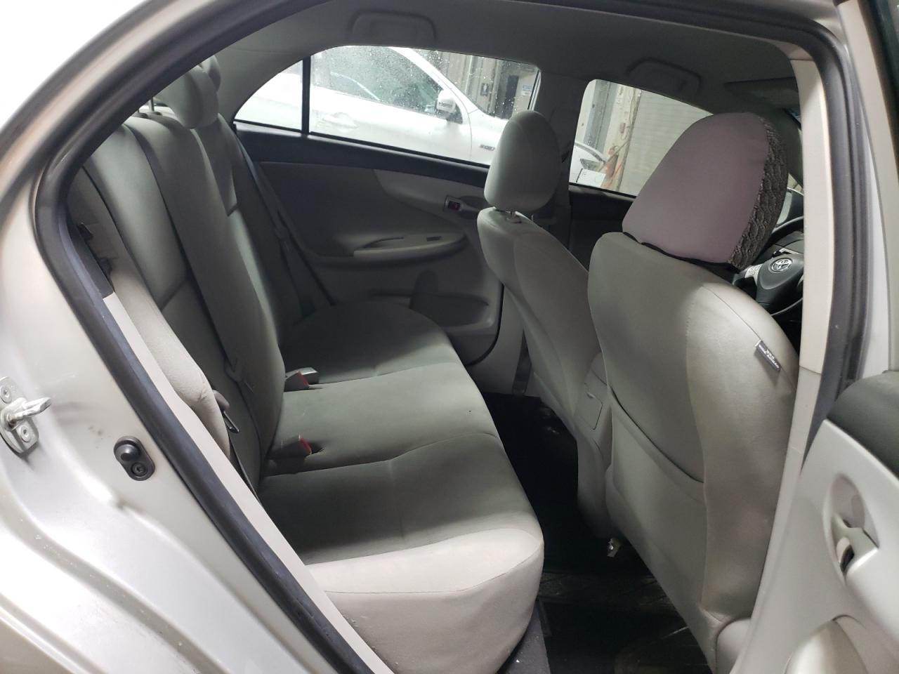 2012 Toyota Corolla - Image 10