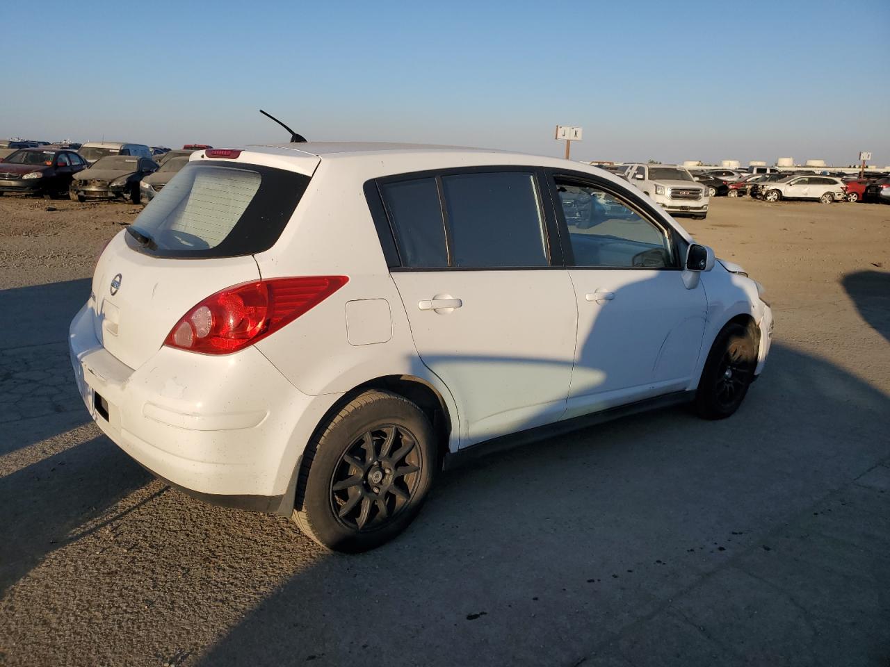 2007 Nissan Versa - Image 3
