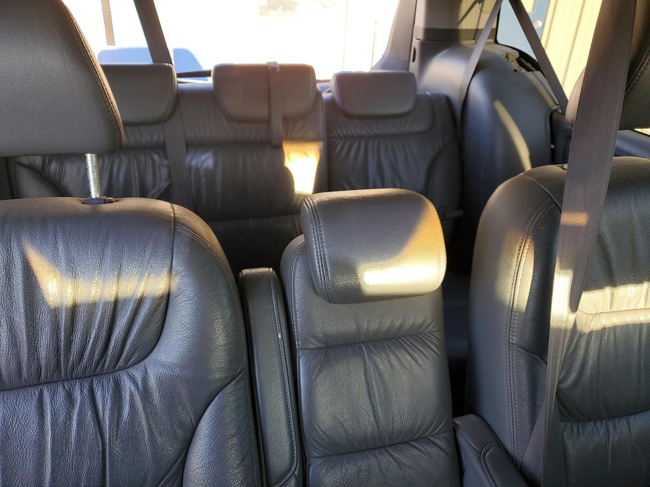 2007 Honda Odyssey - Image 10