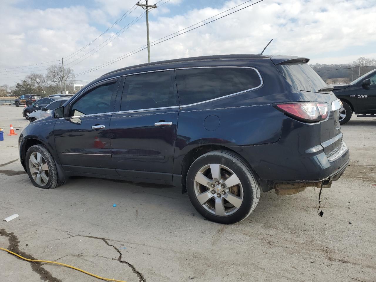 2015 Chevrolet Traverse - Image 2