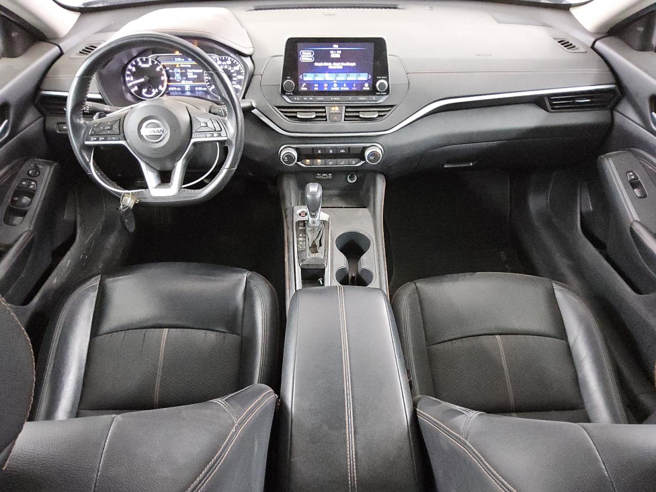 2022 Nissan Altima - Image 8