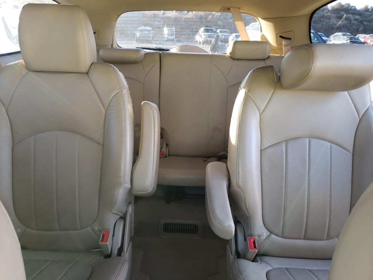 2011 Buick Enclave - Image 10