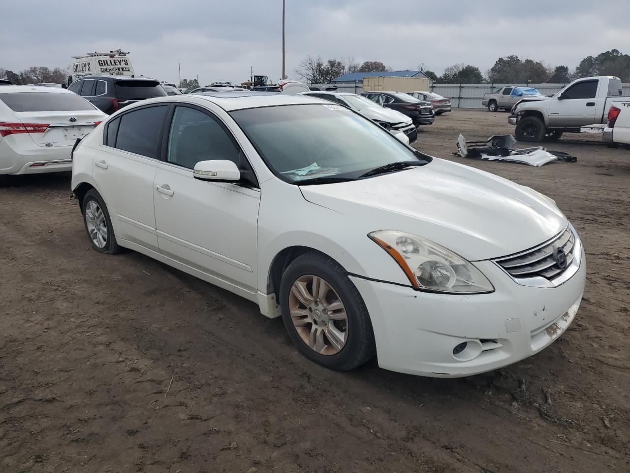 2010 Nissan Altima - Image 4