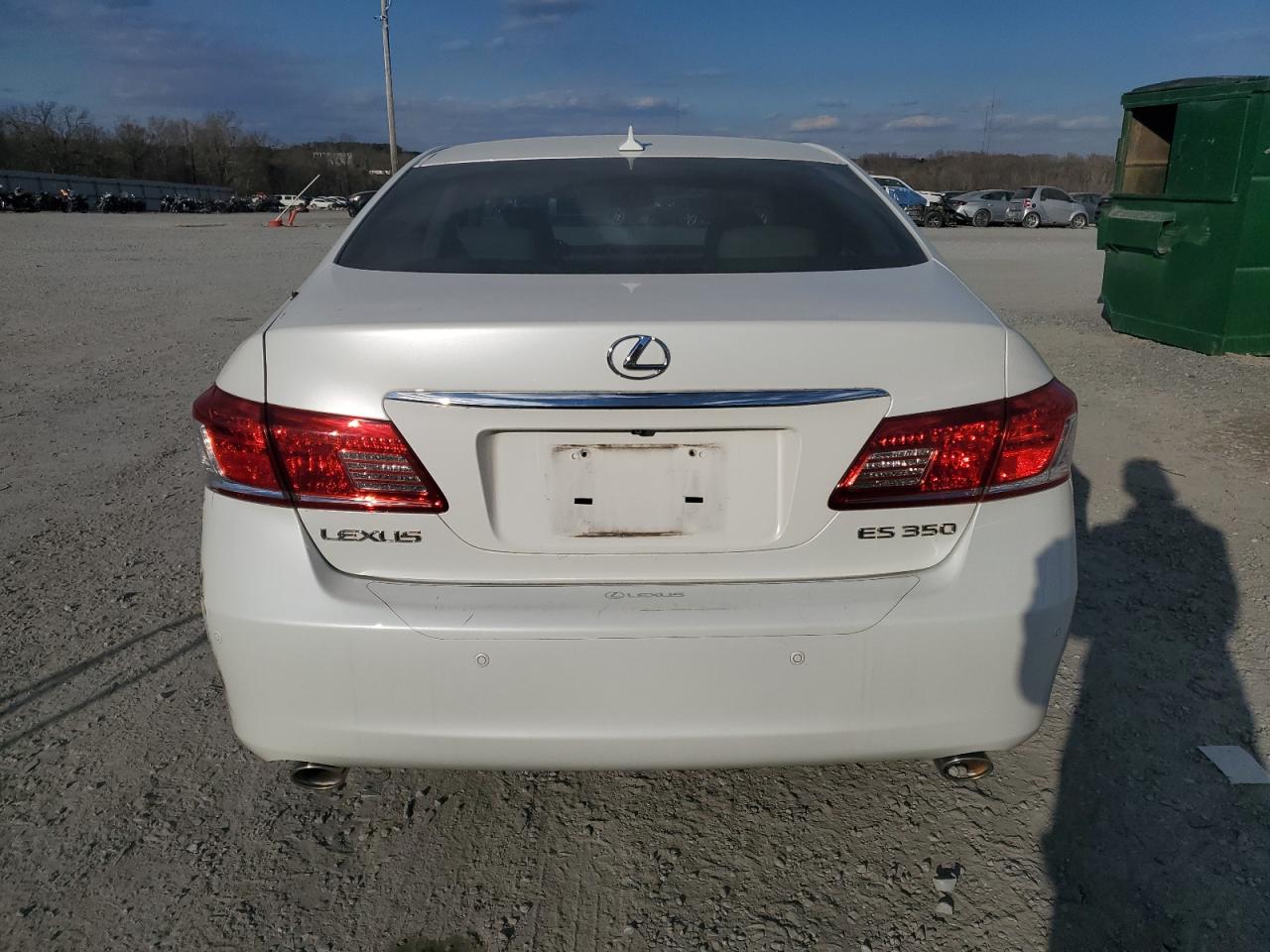2010 Lexus ES - Image 6