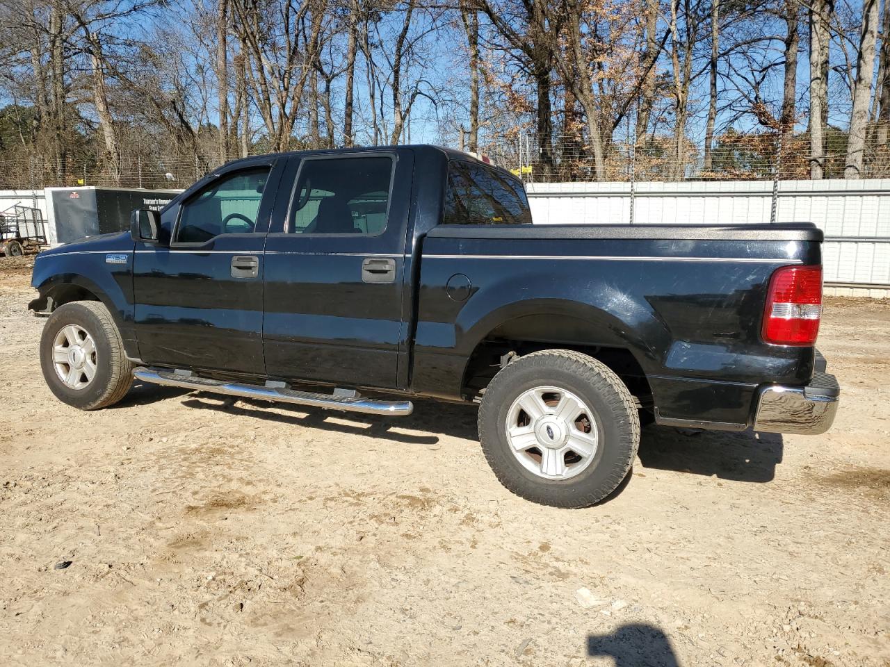 2004 Ford F-150 - Image 2