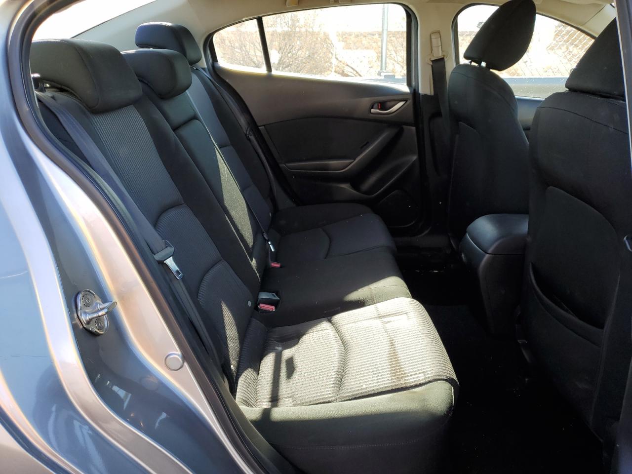 2016 Mazda 3 - Image 10