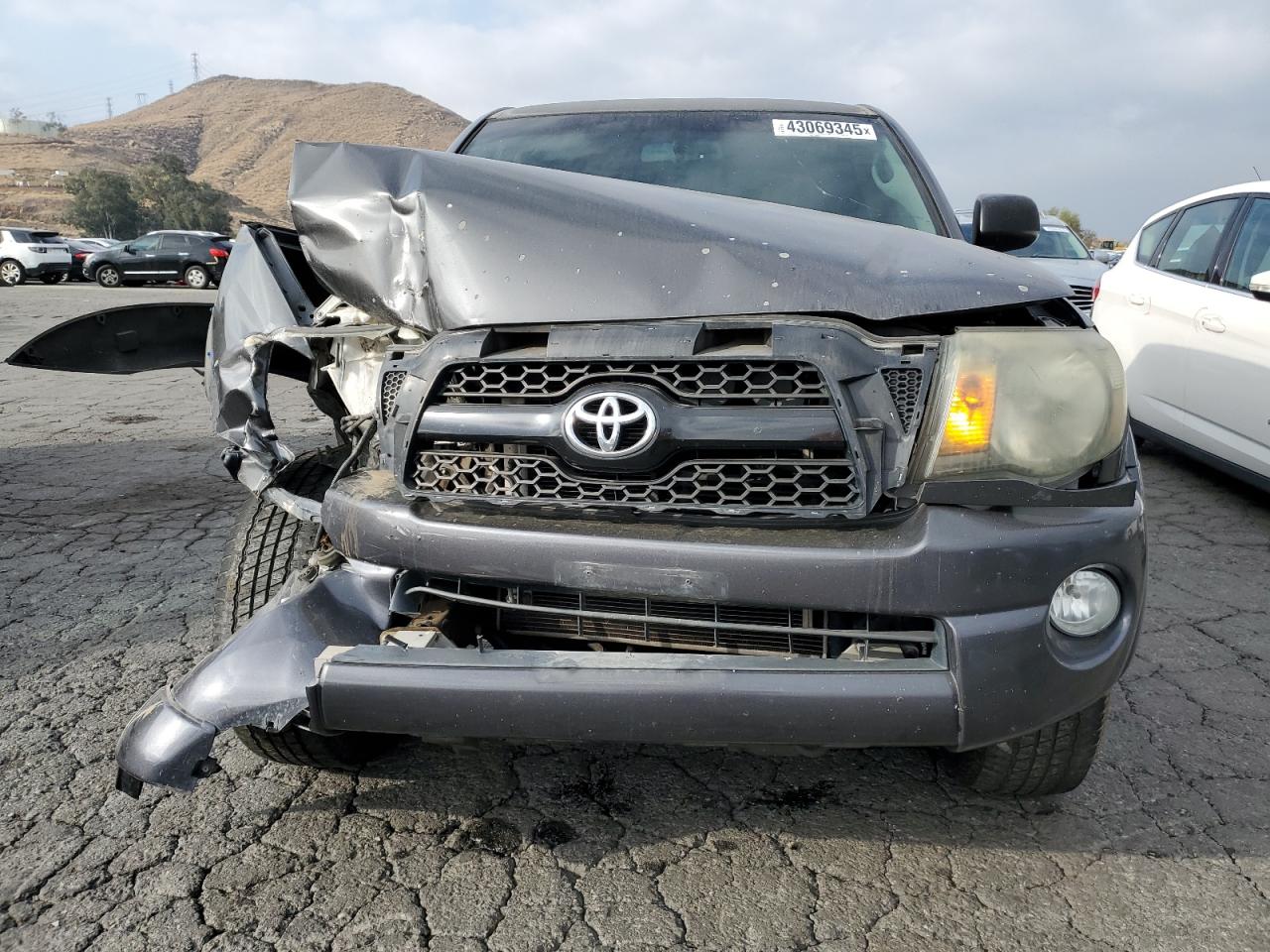 2011 Toyota Tacoma - Image 5