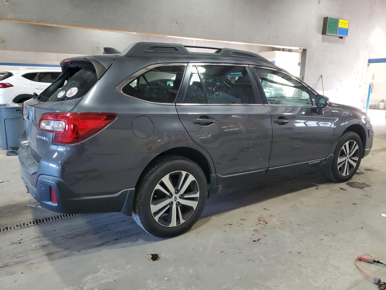 2018 Subaru Outback - Image 3