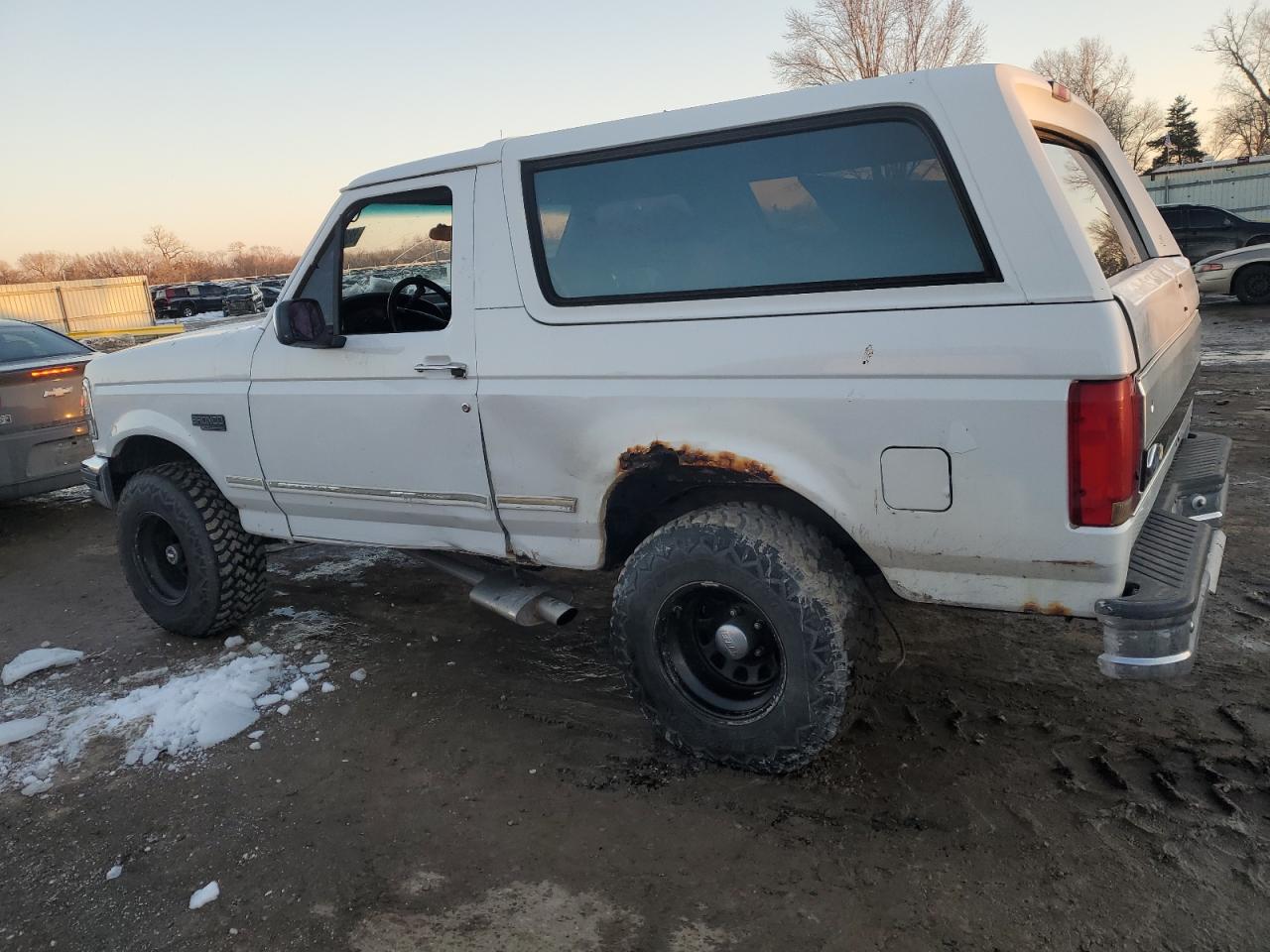 1996 Ford Bronco - Image 2