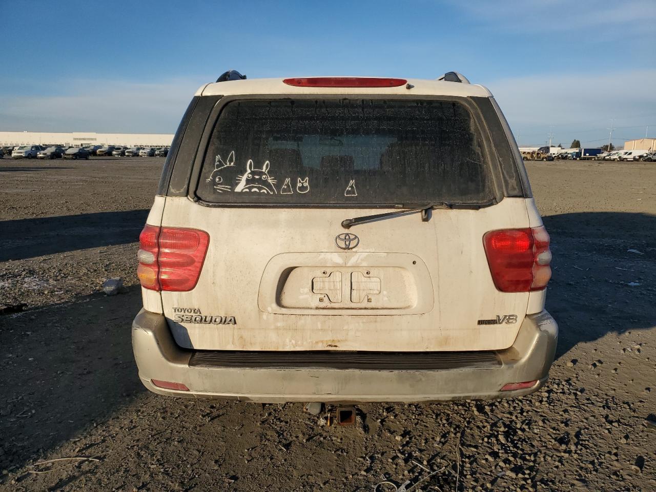 2004 Toyota Sequoia - Image 6