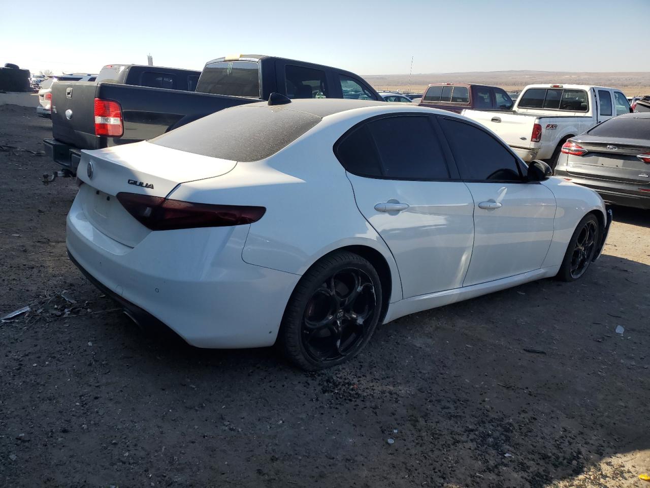 2021 Alfa Romeo Giulia - Image 3