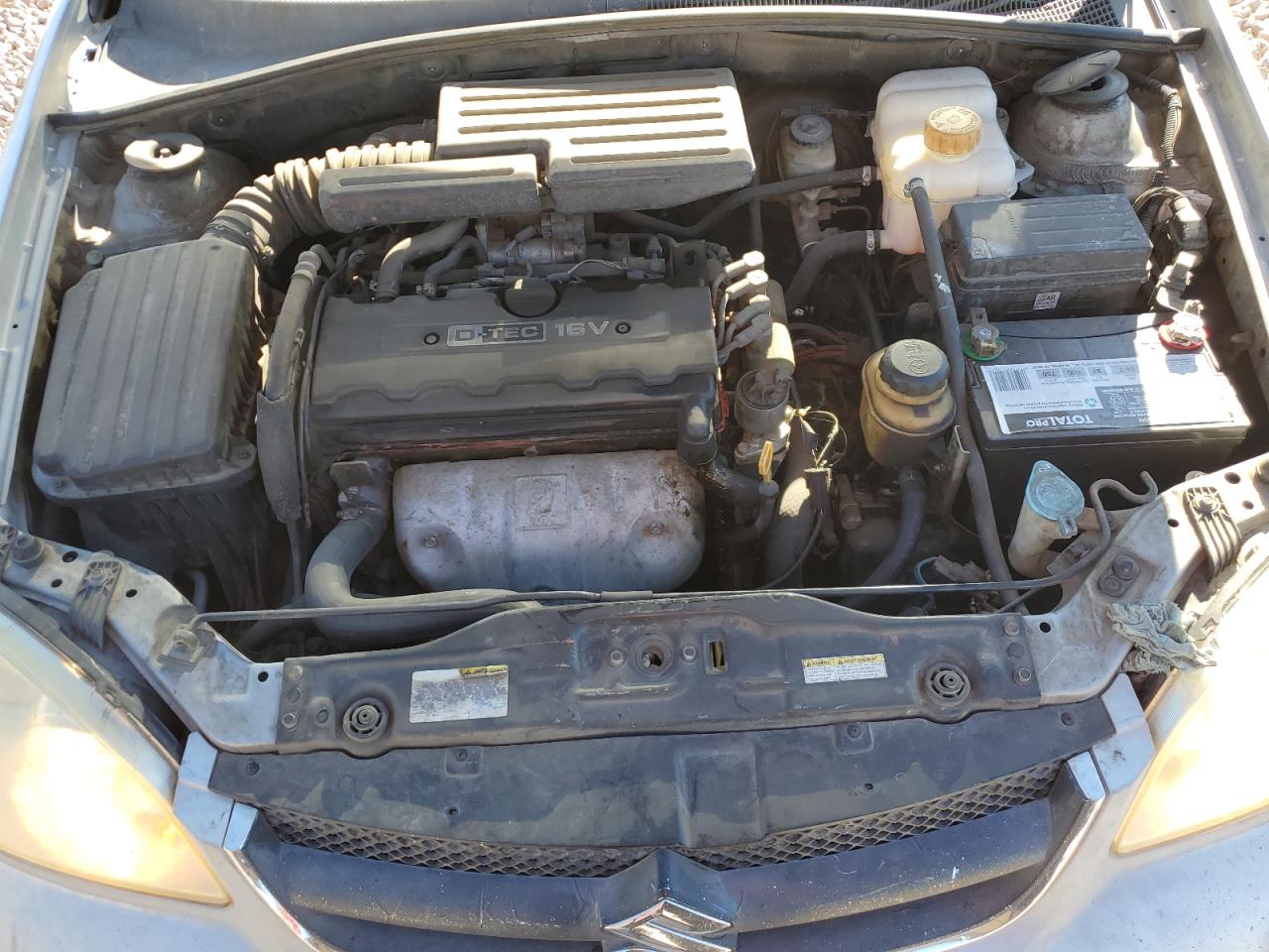 2006 Suzuki Forenza - Image 13