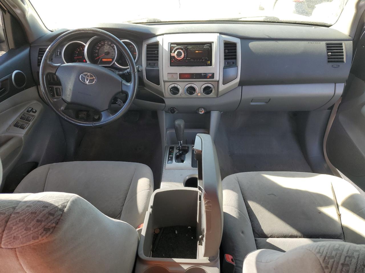 2006 Toyota Tacoma - Image 8