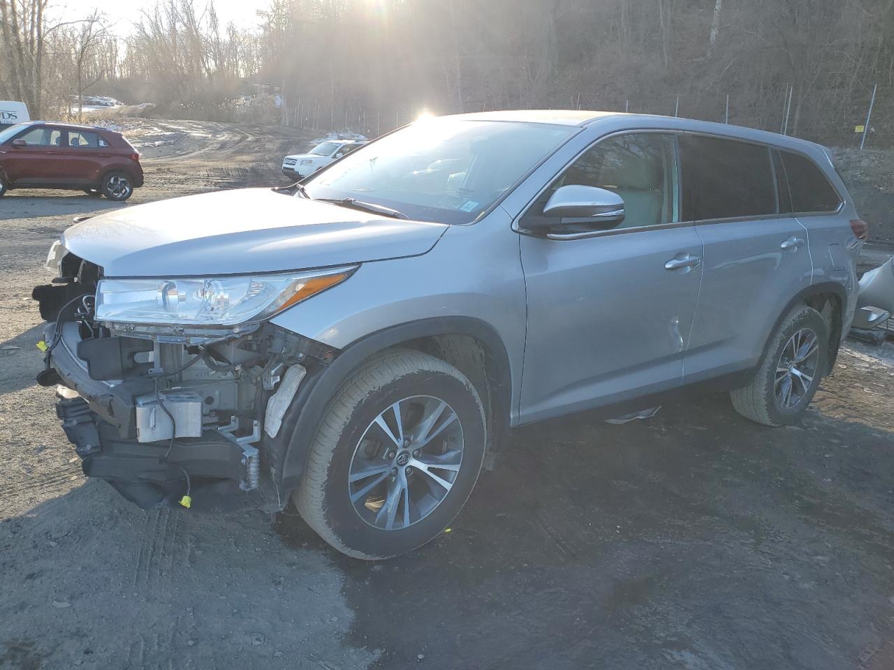 2019 Toyota Highlander - Image 1