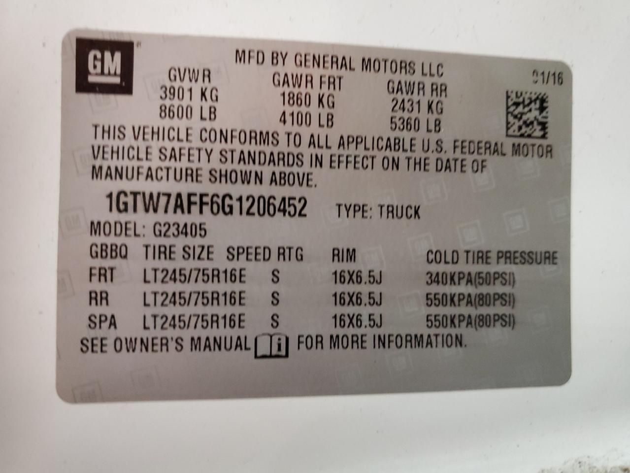 2016 GMC Savana - Image 14