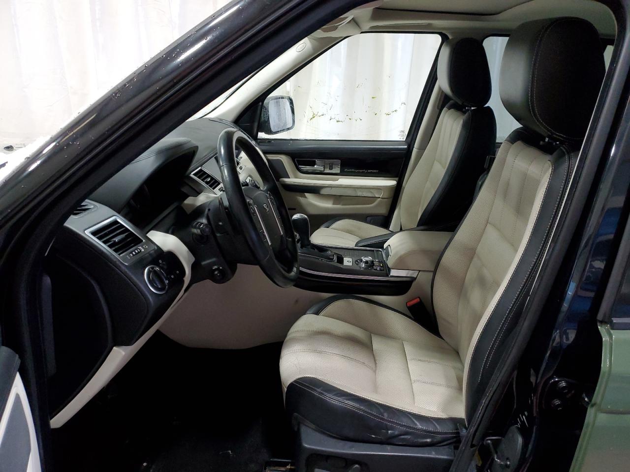 2011 Land Rover Range Rover - Image 7