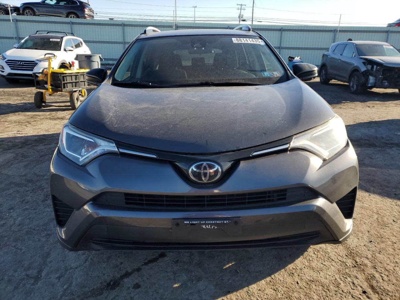 2017 Toyota RAV 4 - Image 5