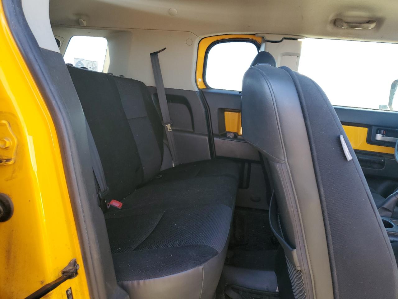 2007 Toyota FJ Cruiser - Image 11