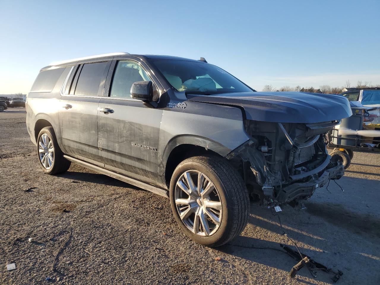 2021 Chevrolet Suburban - Image 4