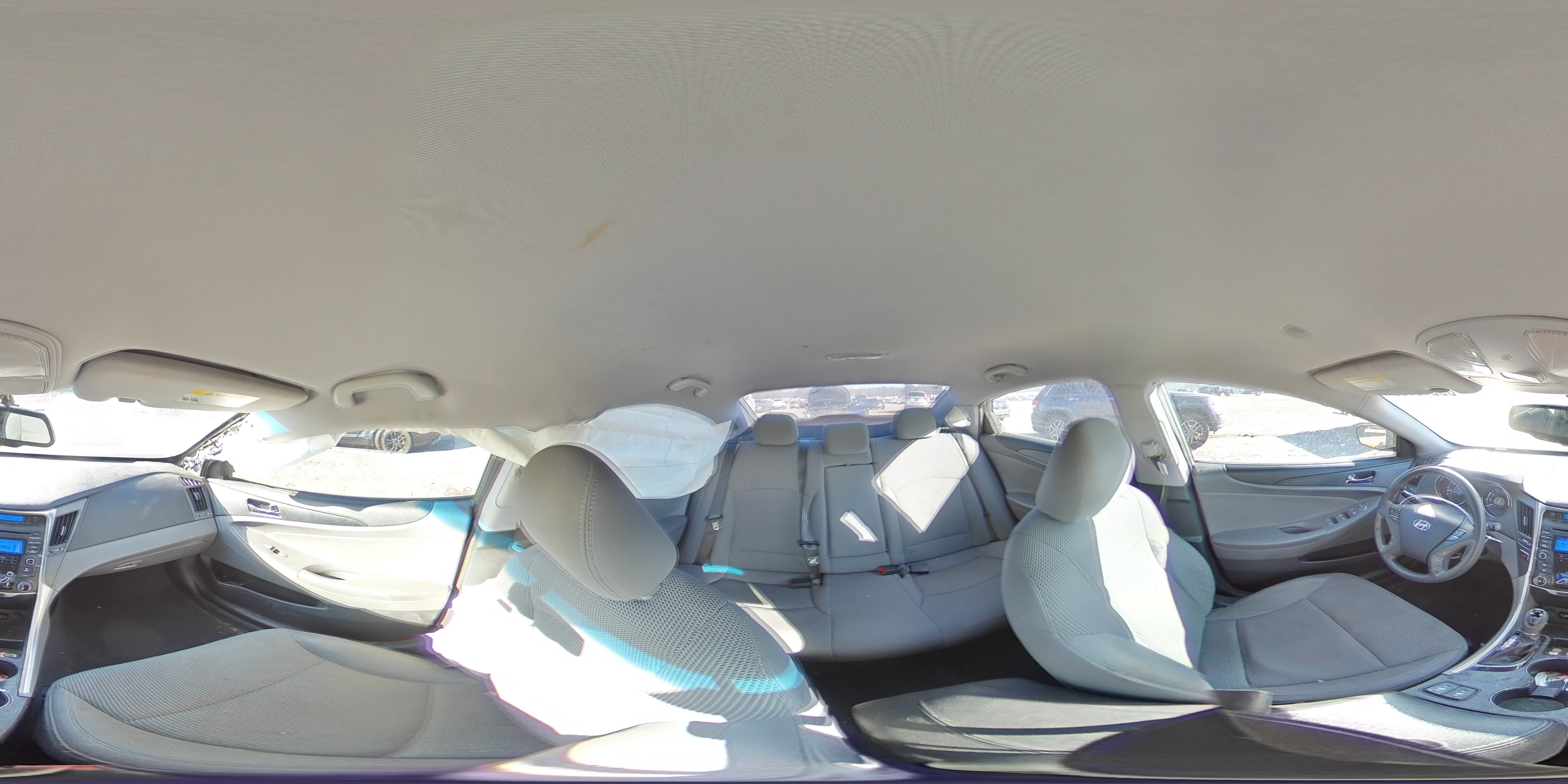2013 Hyundai Sonata - Image 13