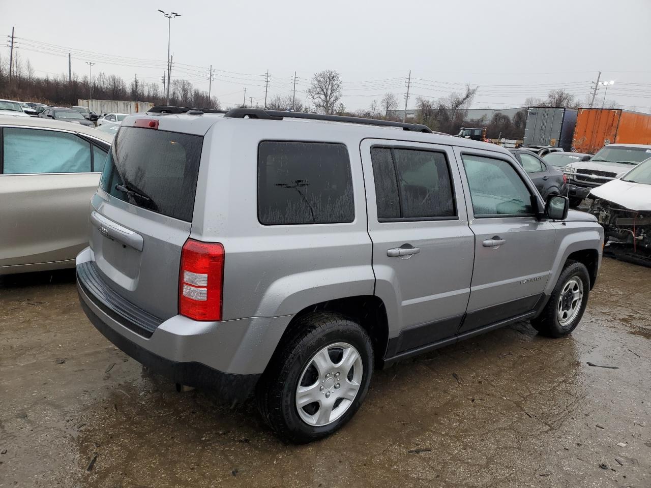 2016 Jeep Liberty (Patriot) - Image 3