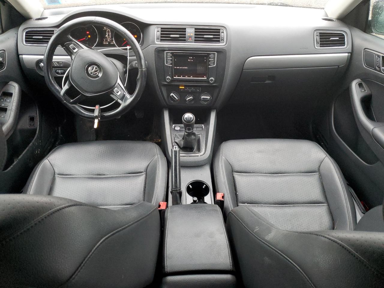 2017 Volkswagen Jetta - Image 8