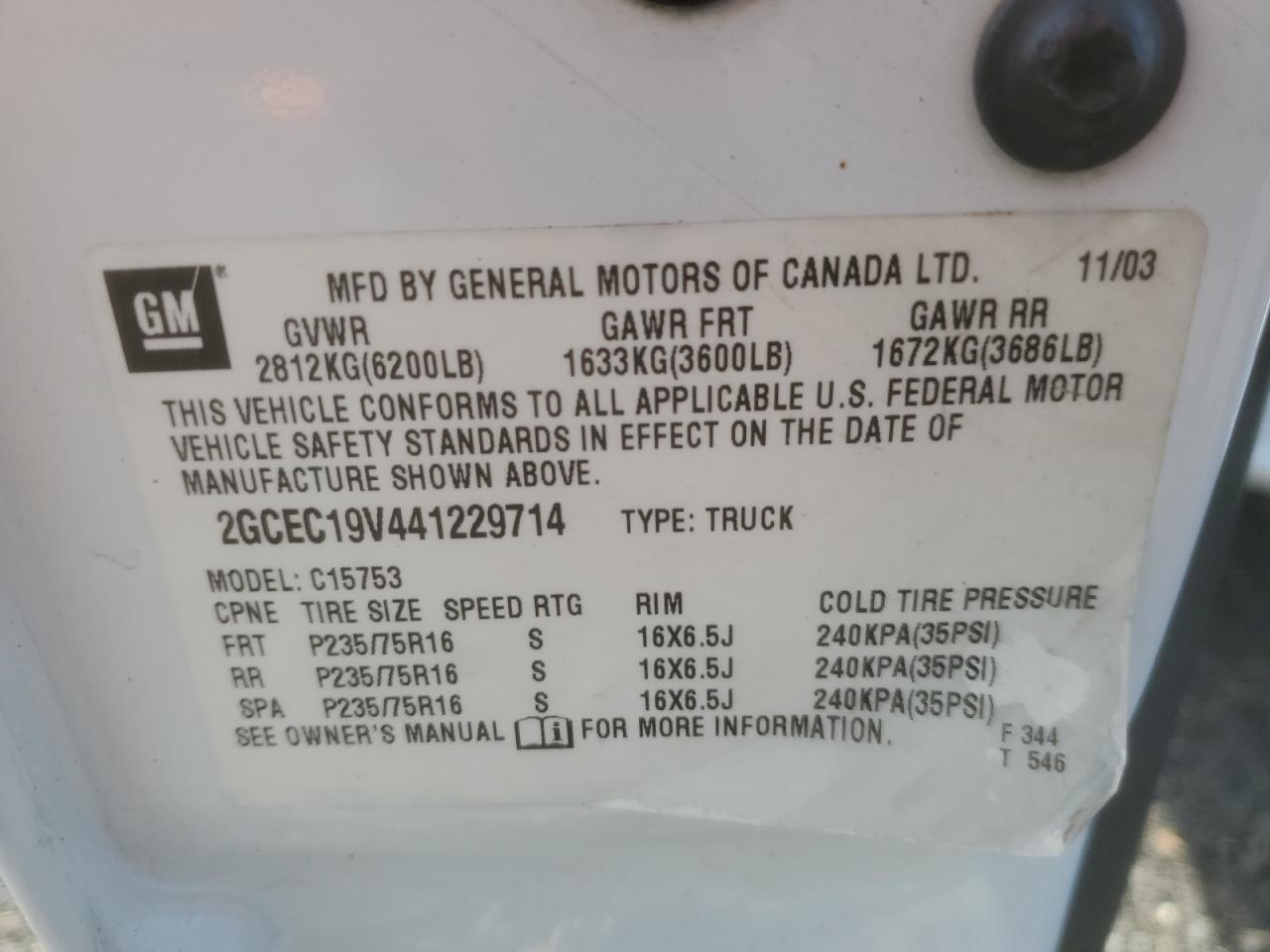 2004 Chevrolet Silverado - Image 12