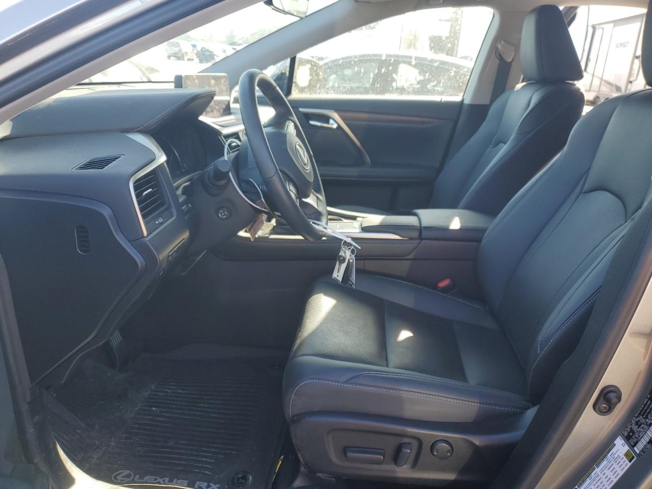 2022 Lexus RX - Image 7