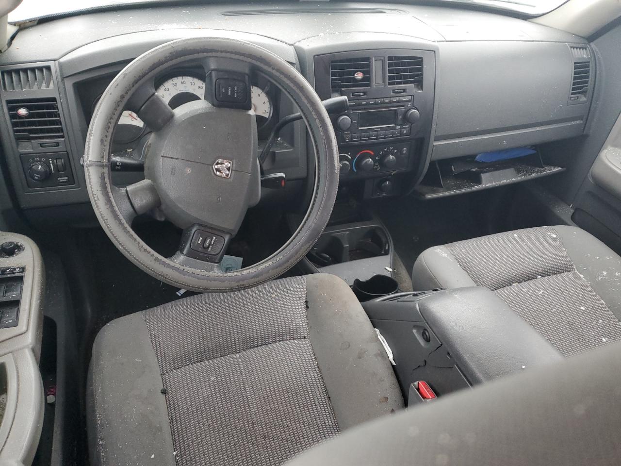 2007 Dodge Dakota - Image 8