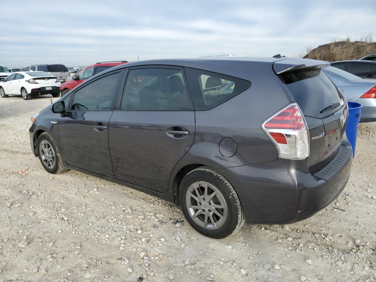 VIN JTDZN3EU6FJ024571 2015 TOYOTA PRIUS no.2