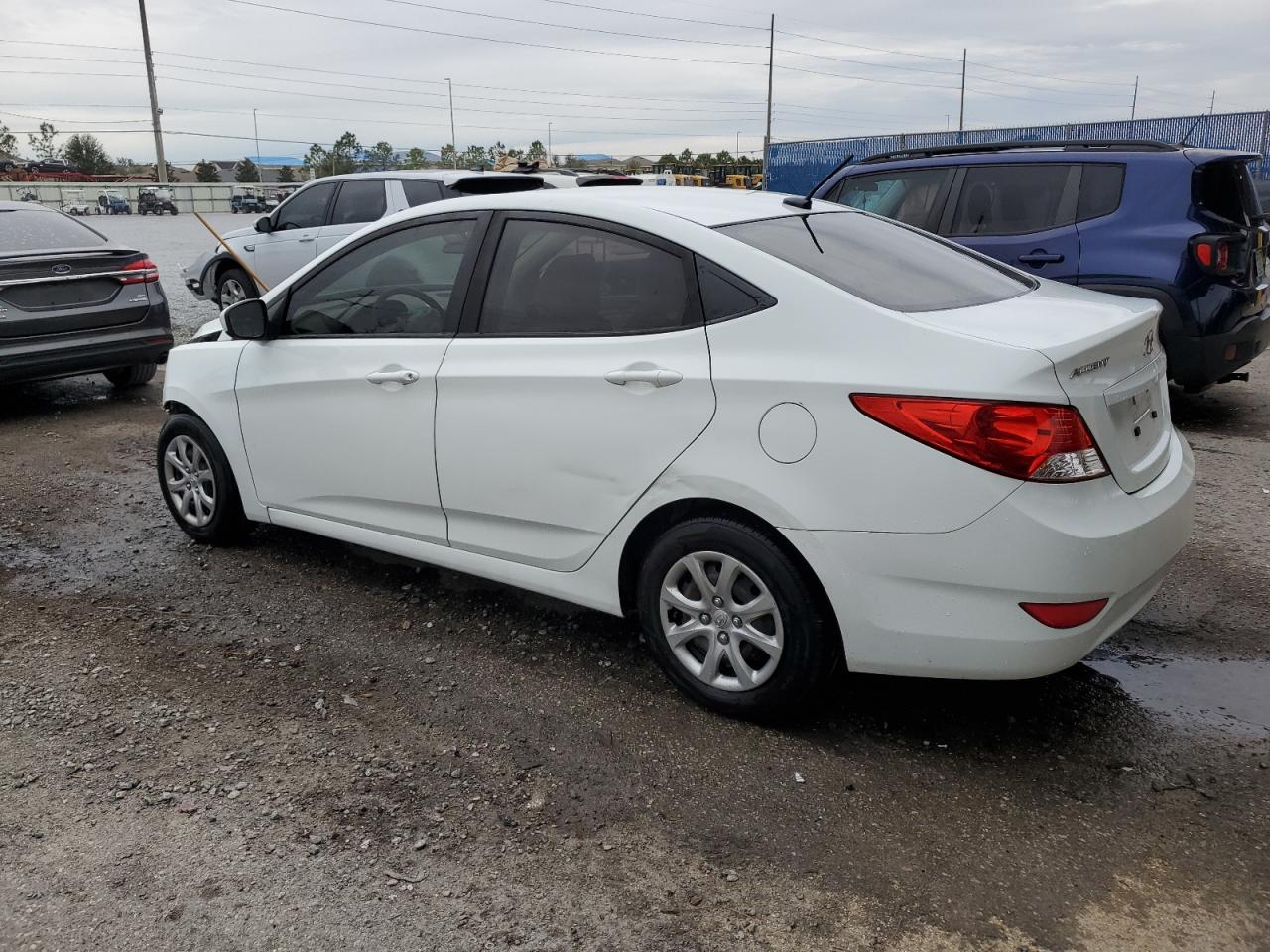 2014 Hyundai Accent - Image 2