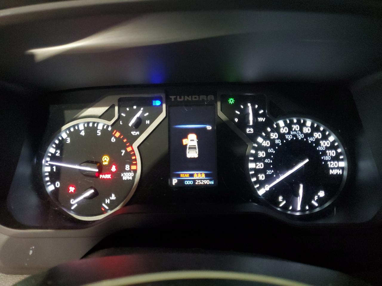 2023 Toyota Tundra - Image 9