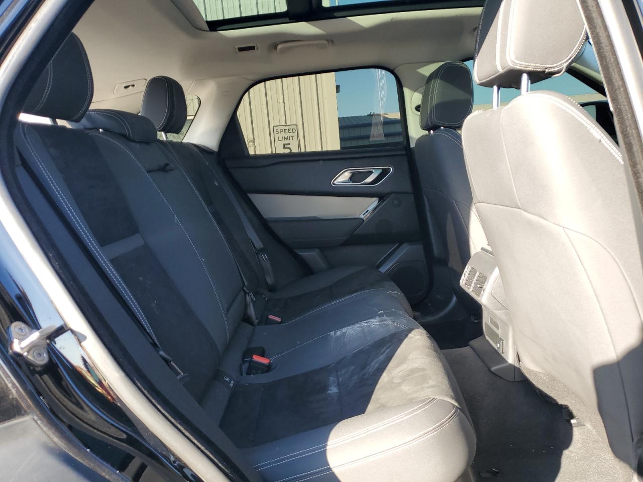 2019 Land Rover Range Rover - Image 11