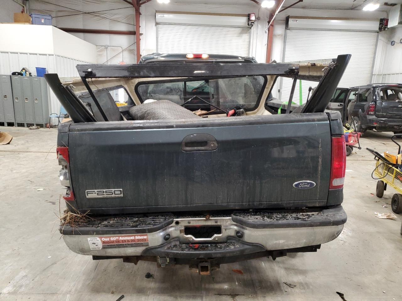 2005 Ford F250 - Image 6