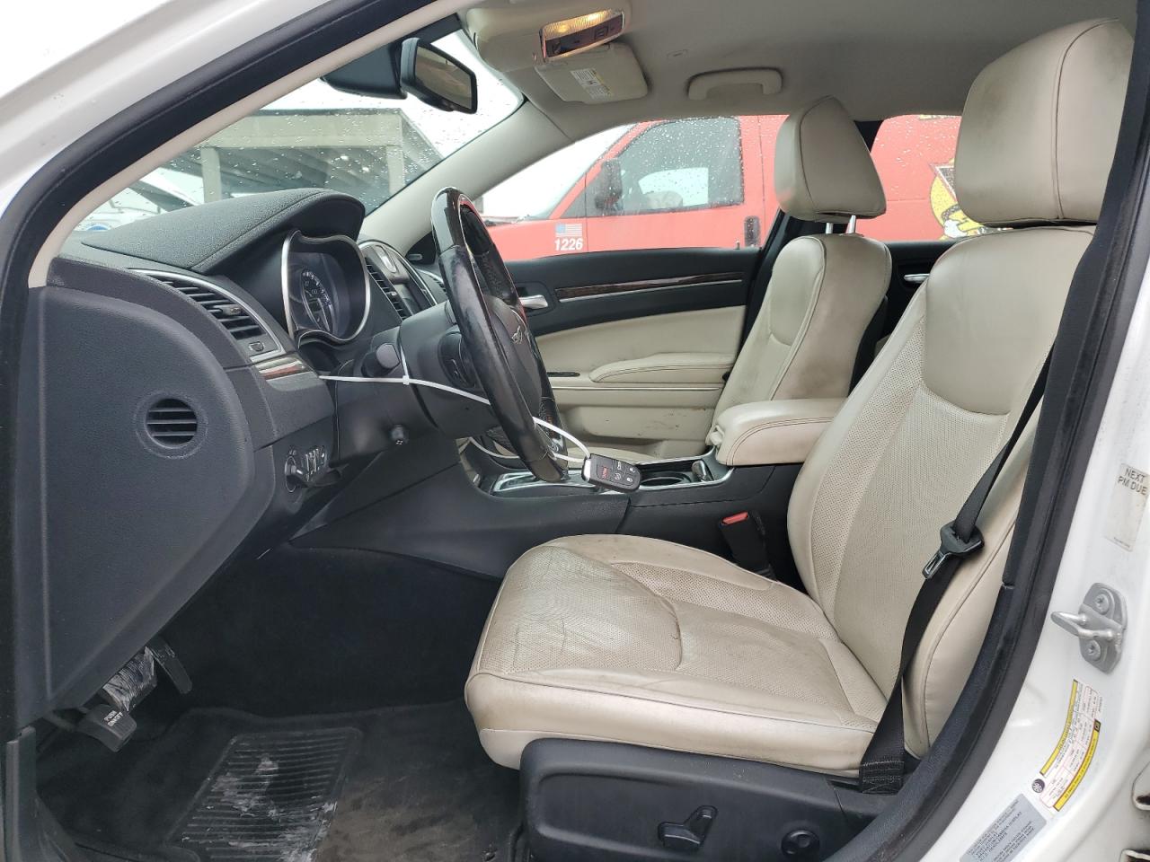 2018 Chrysler 300 - Image 7