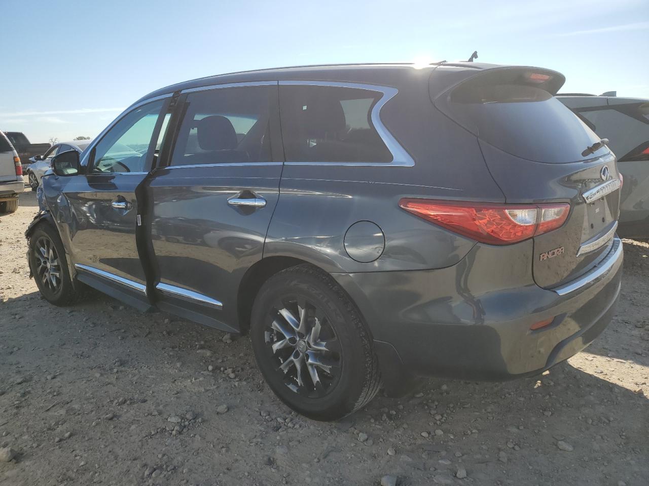 2013 Infiniti JX - Image 2