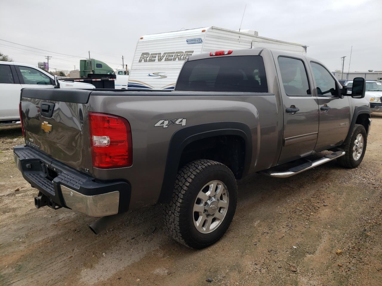 2012 Chevrolet Silverado - Image 3