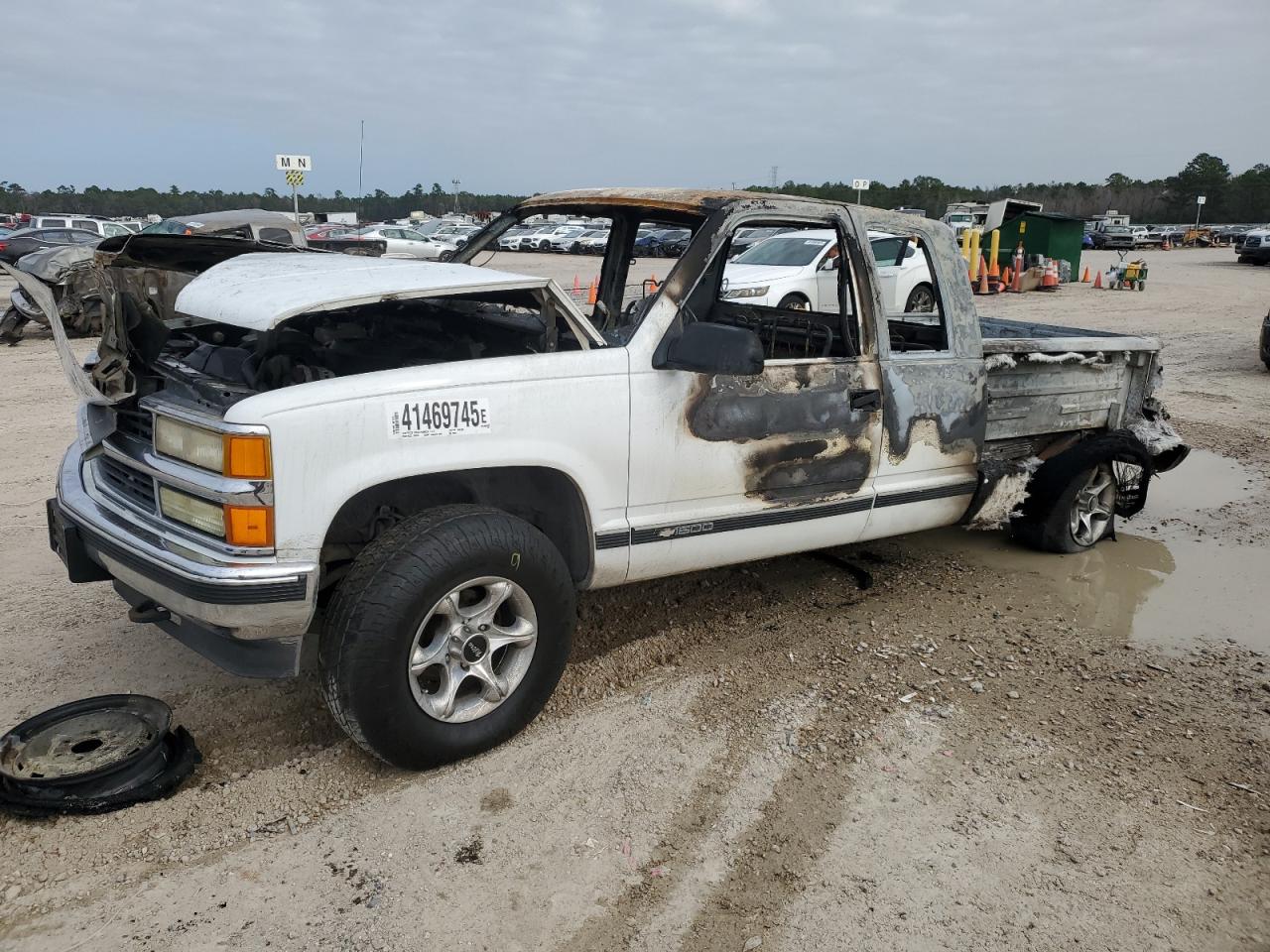 1995 Chevrolet GMT-400 - Image 1